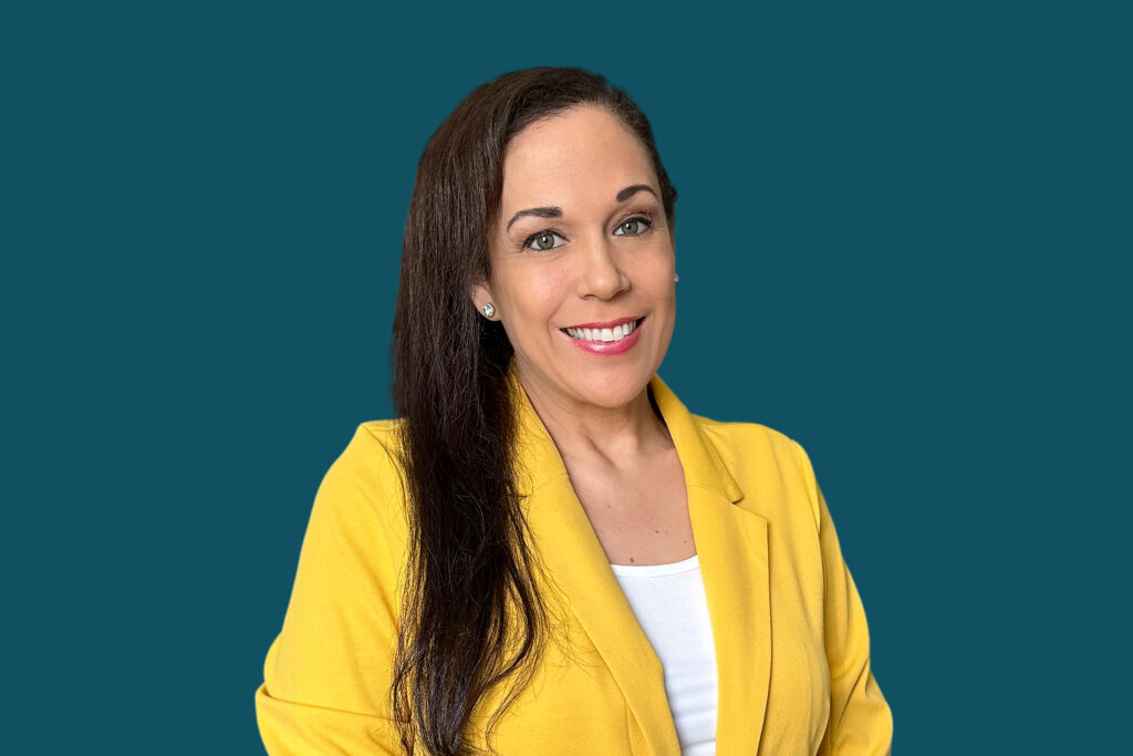 Headshot of Latina therapist Jelenny Marquez